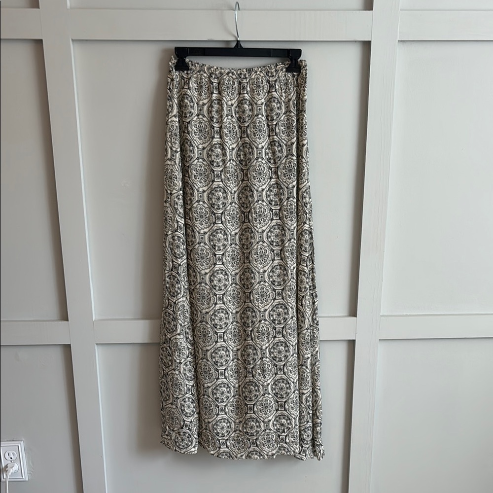 Black and Cream Patterned Skirt